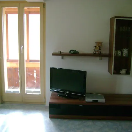 Cosy Ground Floor Apartment With Privat Terrace And Great Views Appartement